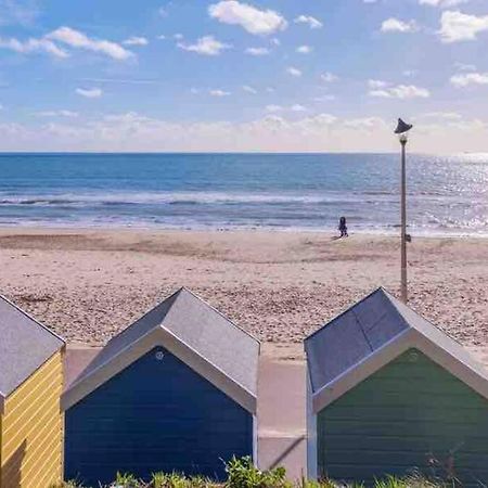 Spacious 4 Bed Rooms, Parking, Garden And Near Parks, Beaches And University Bornemouth Extérieur photo