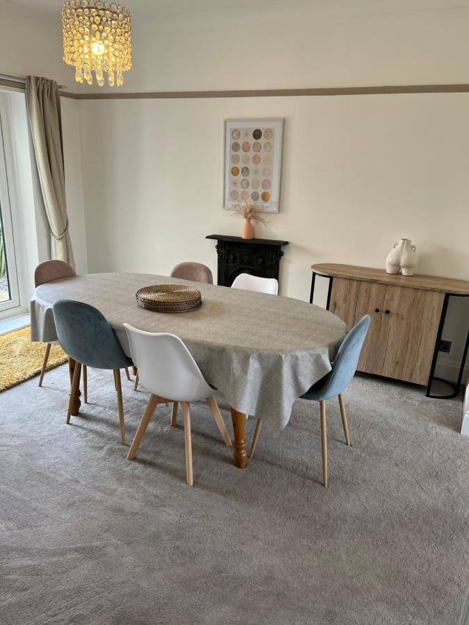 Spacious 4 Bed Rooms, Parking, Garden And Near Parks, Beaches And University Bornemouth Extérieur photo